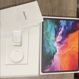 Empty Apple iPad Pro box